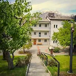 & Bildungshaus St. Jodern Hotell 2*