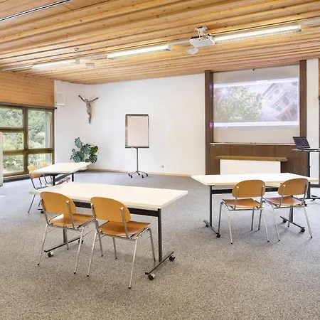 Szálloda & Bildungshaus St. Jodern