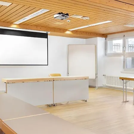 & Bildungshaus St. Jodern Szálloda