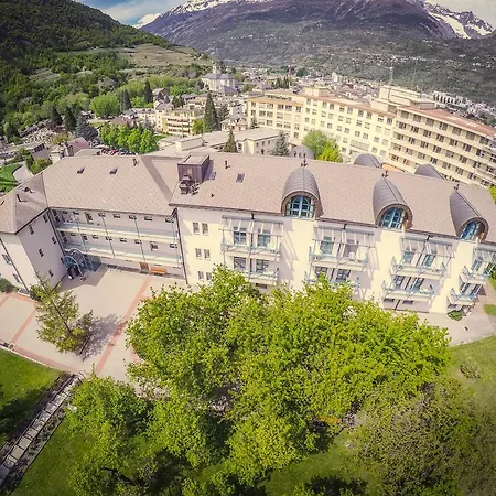 & Bildungshaus St. Jodern Otel 2*