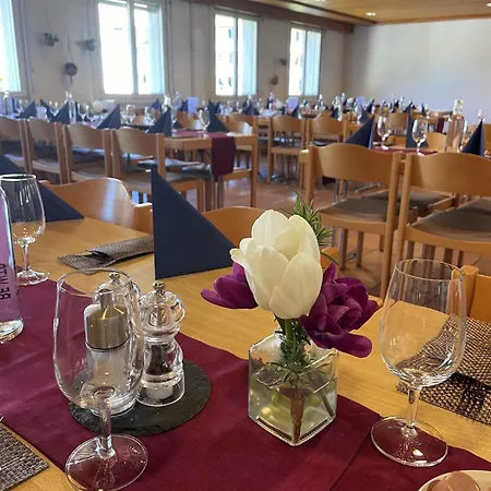 & Bildungshaus St. Jodern Hotell Visp