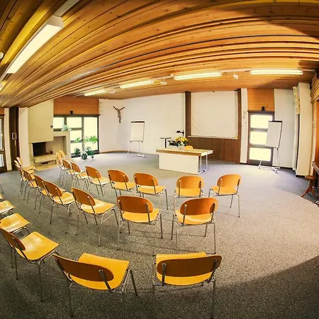 & Bildungshaus St. Jodern Otel Visp