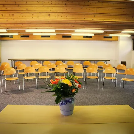 & Bildungshaus St. Jodern Otel Visp