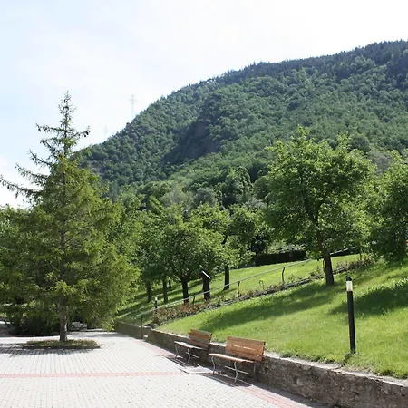 & Bildungshaus St. Jodern Szálloda 2*