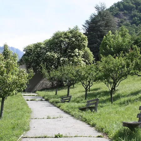 & Bildungshaus St. Jodern Szálloda