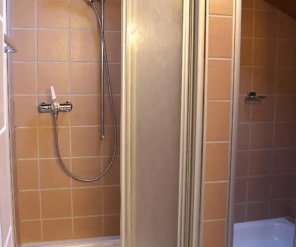 & Bildungshaus St. Jodern Ξενοδοχείο Visp