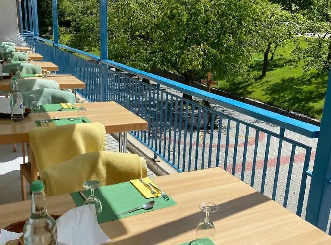 & Bildungshaus St. Jodern Hotel Visp