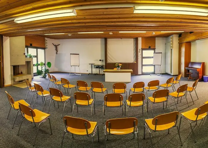 Ξενοδοχείο & Bildungshaus St. Jodern Visp
