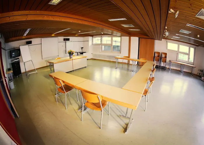 & Bildungshaus St. Jodern 2*