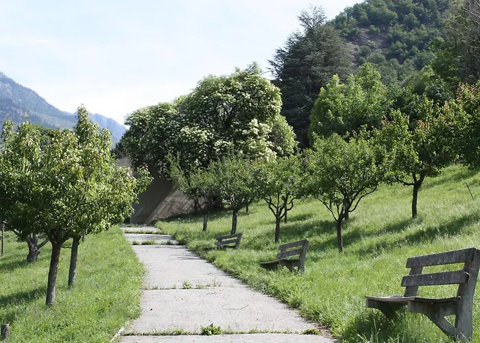 & Bildungshaus St. Jodern Hotel