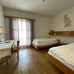 Ξενοδοχείο & Bildungshaus St. Jodern Visp