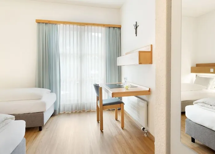 & Bildungshaus St. Jodern 2*