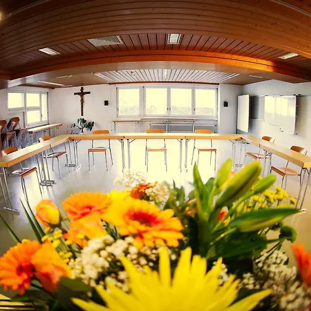 & Bildungshaus St. Jodern Otel