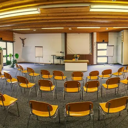 Otel & Bildungshaus St. Jodern Visp