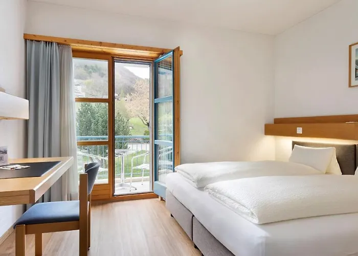 & Bildungshaus St. Jodern Otel 2*