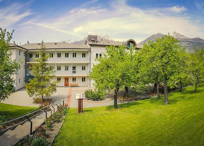 & Bildungshaus St. Jodern Otel Visp